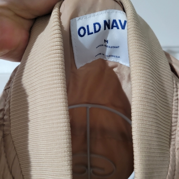 Old Navy N.W.T. M. oversized bomber jacket - Picture 5 of 5